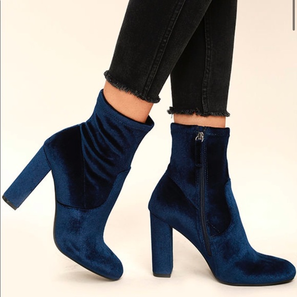 Steve Madden Edit Booties - Picture 2 of 13
